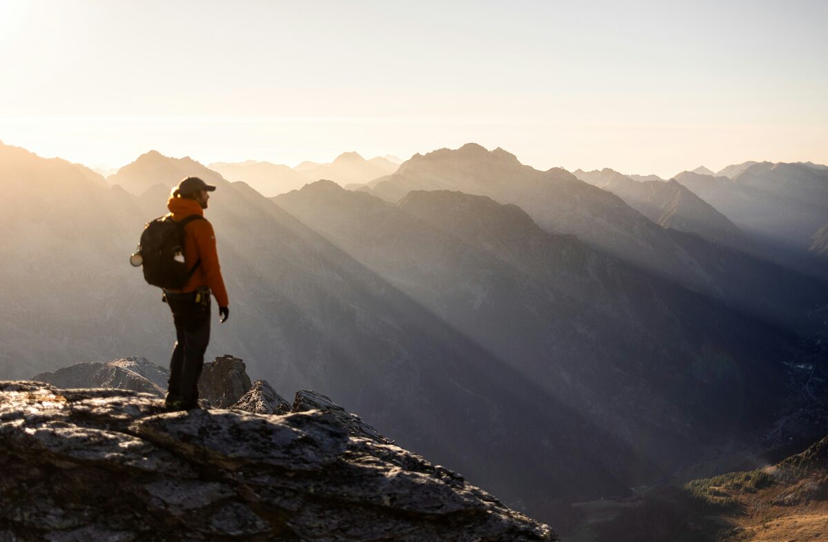 Solo Travel: The Complete Guide
